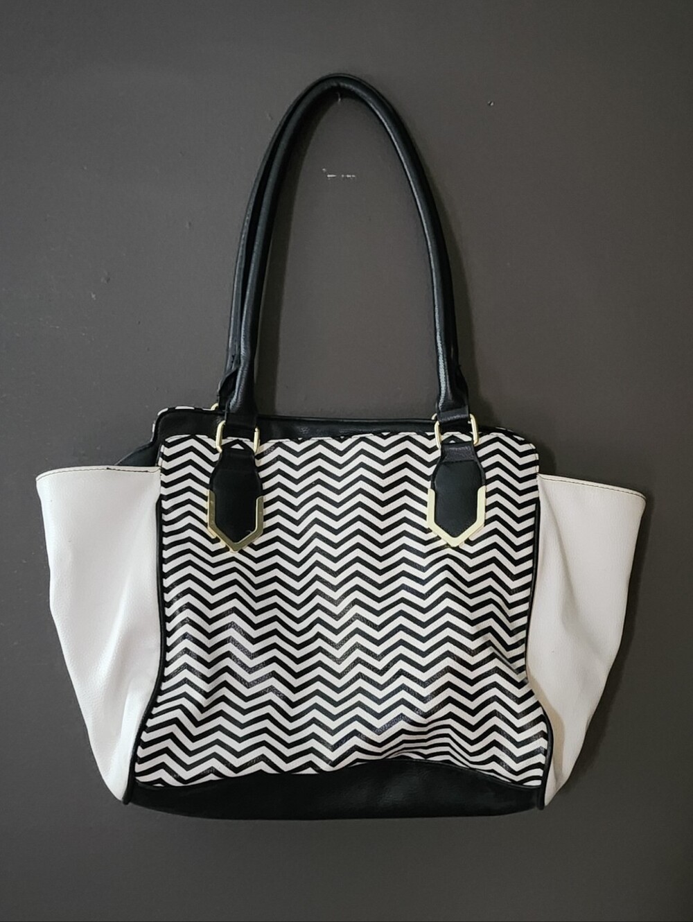 Chic Chevron Tote Bag